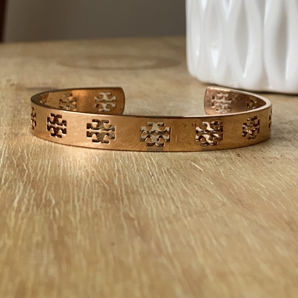 Tori Burch rose gold bangle